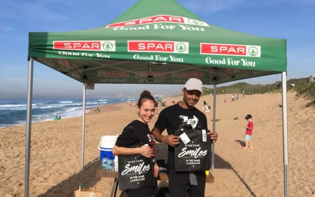 KZN Beach Clean Up partnered with SPAR who gave away reusable shopping bags to our volunteers so they can refuse single-use plastic grocery bags!